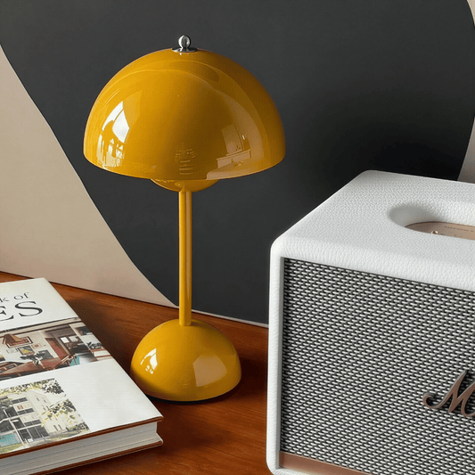 Velusa LED Tischlampe - Aufladbare Metall Nachttischlampe mit Touch Steuerung & 3 Lichtfarben